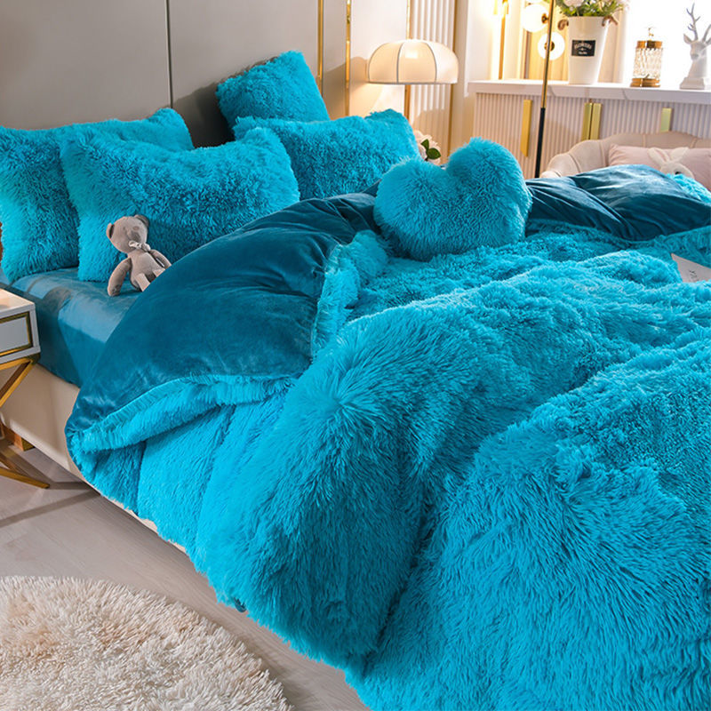 Plush Dreams - 5 Luxuriöse Fleece-Bettwäsche-Sets + Gratis Herz-Kissen