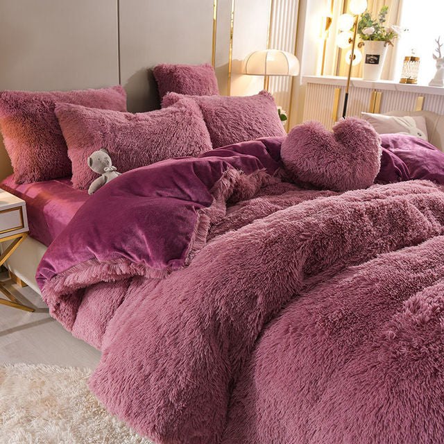 Plush Dreams - 5 Luxuriöse Fleece-Bettwäsche-Sets + Gratis Herz-Kissen