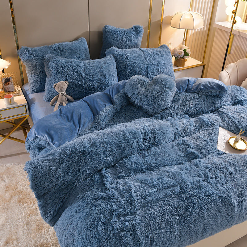 Plush Dreams - 5 Luxuriöse Fleece-Bettwäsche-Sets + Gratis Herz-Kissen